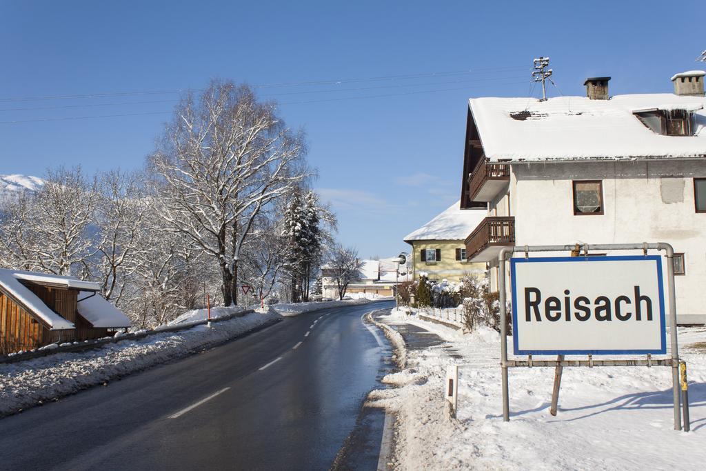 ホテル Grillhof Reisach Nassfeld Region エクステリア 写真